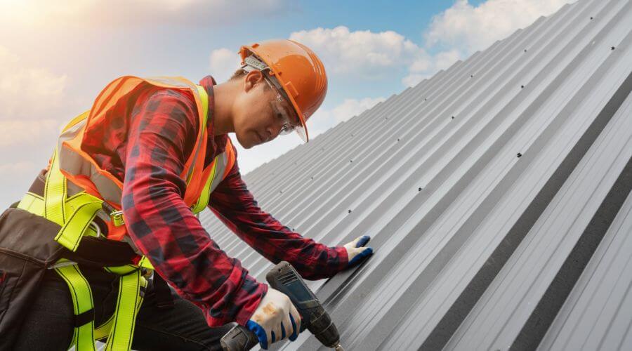 Professional gutter cleaning in New Russia, NY